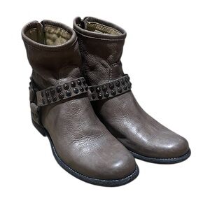 Frye Phillip Studded Harness Short Boots Taupey Gray Size 8.5